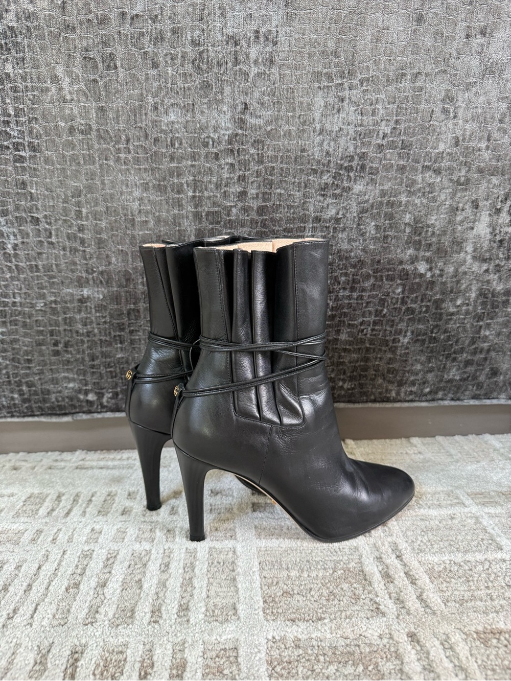 Gucci Indya Black Leather High-Heel Boots - Picture 2 of 6